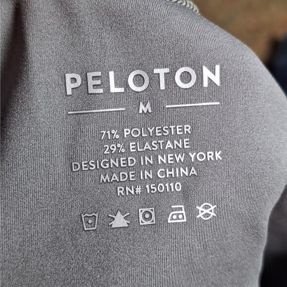 Peloton Women Medium Sage Green (Gray) "Cadent Laser Perforated" Tank top NEW - Picture 6 of 9